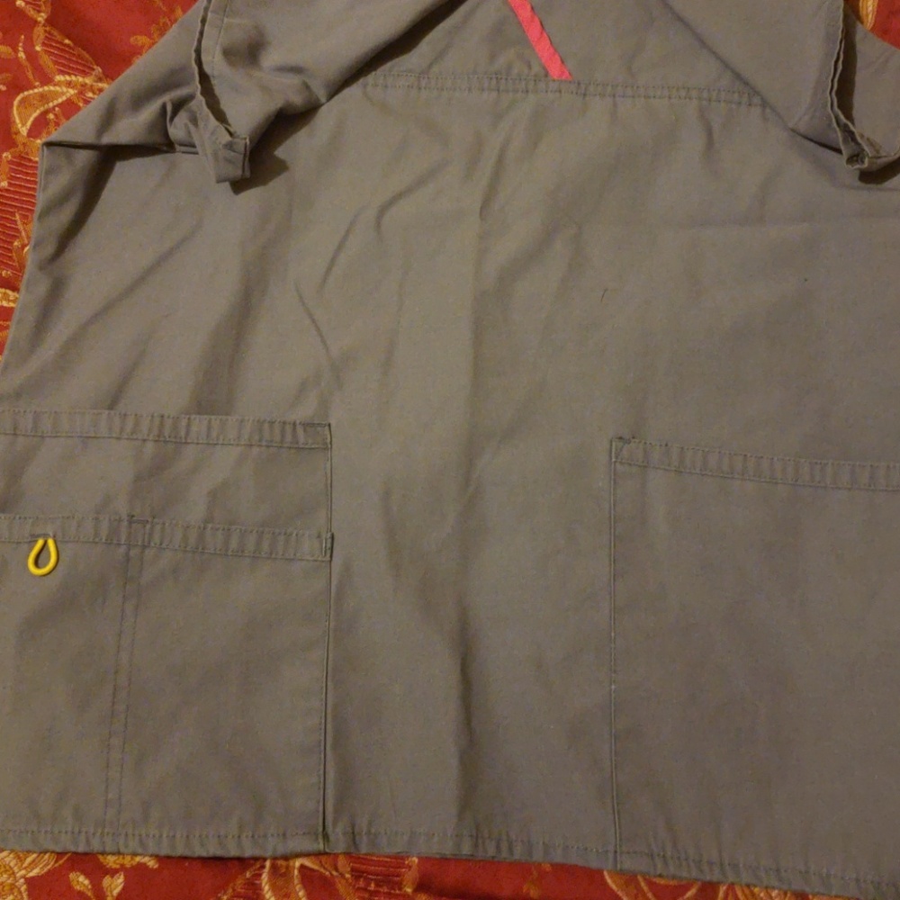 Scrub Top - Picture 4 of 4